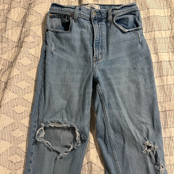 Abercrombie & Fitch The 90s straight Ultra High Rise Jeans - Picture 5 of 5